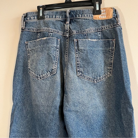 Free People We the Free Wide Leg Crvy Dark Wash Jeans 29 - Picture 6 of 12